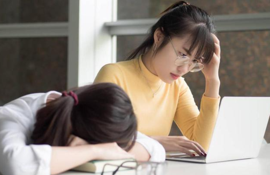 80% sinh viên ngành dịch vụ vỡ mộng khi ra trường